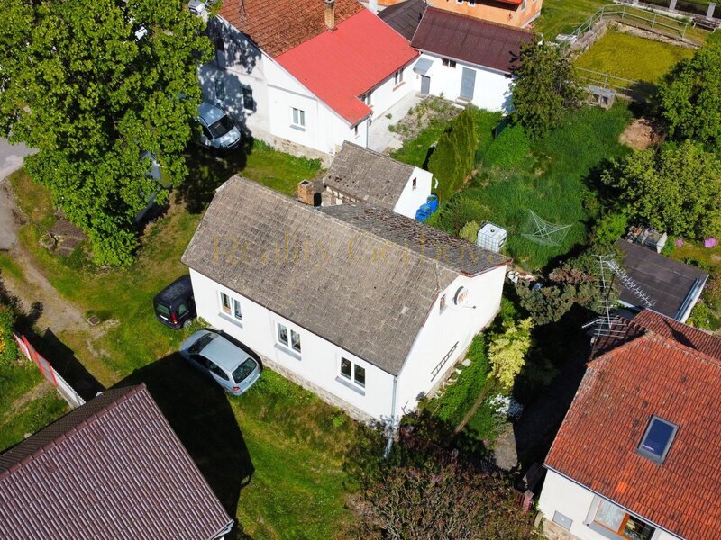 Rodinný dům 3+1 se zahradou, uzavřeným dvorem – Bednáreček